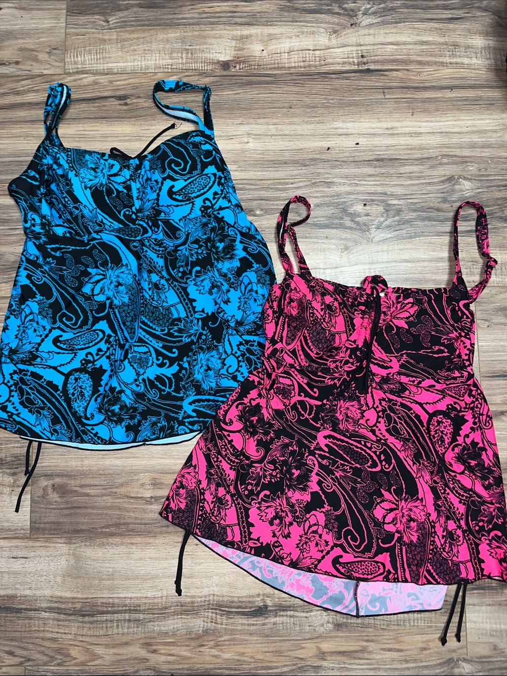 2 (XL) Women’s Paisley Print  Tankinis - Blue and Pink
